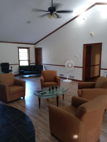 The Lovely Langley Property – Photos 2