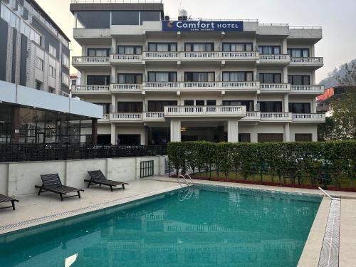 Πισίνα στο ή κοντά στο Hotel Dewa Retreat- A Himalayan Boutique Hotel