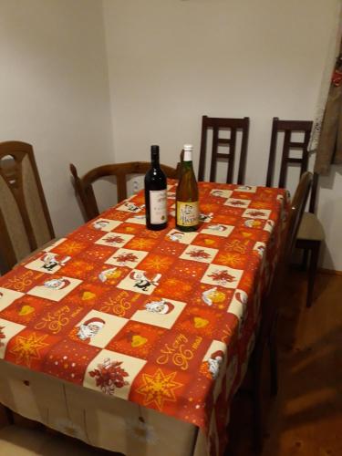 Bebidas en House in forest