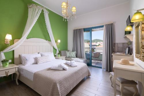 Φωτογραφία από το άλμπουμ του Villa Anthelion στα Λιμενάρια