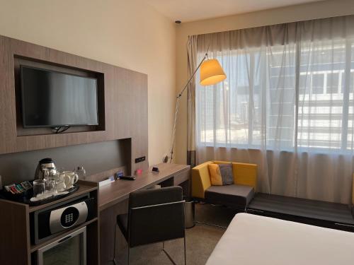 Novotel World Trade Centre Dubai Image
