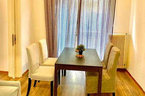 Fotografie z fotogalerie ubytování 2 bedroom apartment dafni metro v Aténách