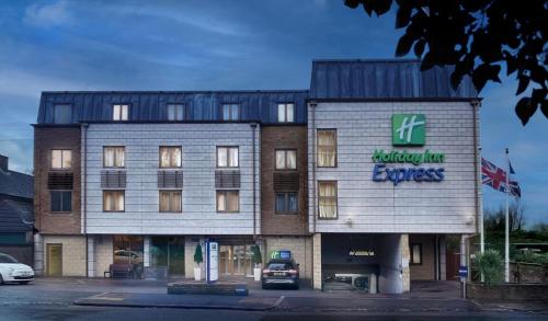 an external view of the radisson express building at Holiday Inn Express Windsor by IHG in Windsor
