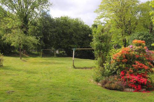 A garden outside Cœur d'Albâtre