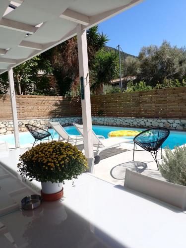 Πισίνα στο ή κοντά στο Galini Villas