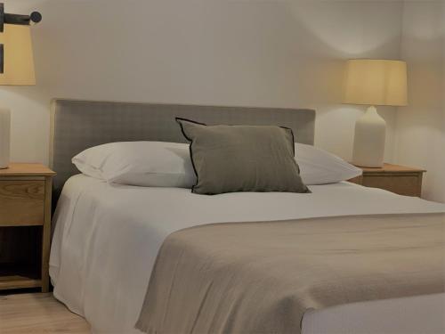 RIBEIRA CHARMING APARTMENTS