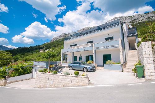 Výhľad na hory alebo výhľad na hory priamo z apartmánu