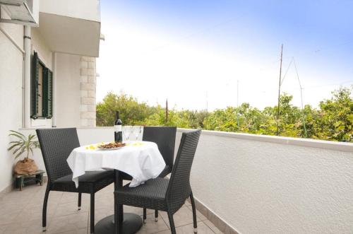 Ferienwohnung in Supetar mit Terrasse, Klimaanlage, W-LAN 3570-2