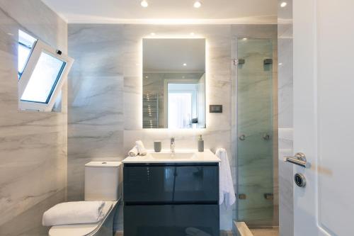 Bilik mandi di Calluna Villa