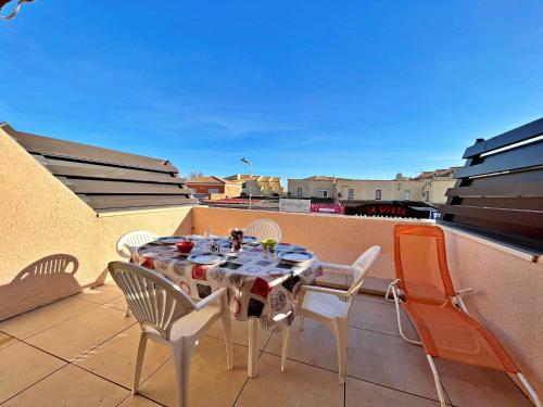 Appartement au centre de Marseillan avec terrasse et parking, proche commodités - FR-1-387-178