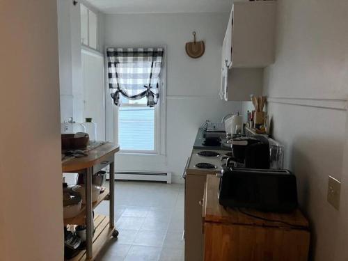 292 Cole - 2 bed Apartment – Photos 2