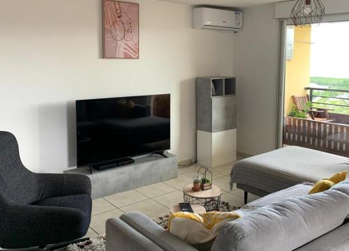 Posezení v ubytování hauts vallons appartement full équipé 3 chambres