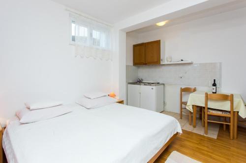 Apartment Dorina