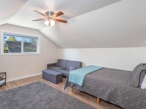 Voodi või voodid majutusasutuse Private Loft with trail access to Boise Foothills toas