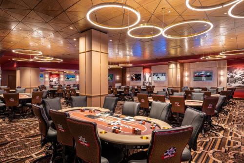 Horseshoe Las Vegas formerly Bally's Image