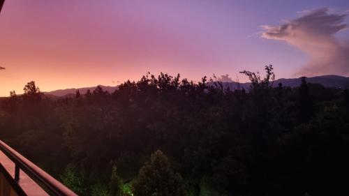 vistas a la puesta de sol desde el balcón de una casa en RECUERDAME en Mendoza