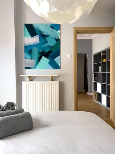 Homevision - Stylish & Serene Condo - City Center