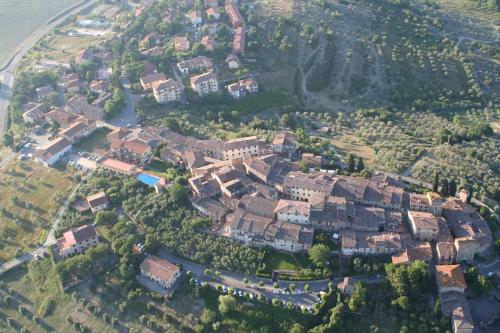 an aerial view of a city with houses at Le Terrazze Del Chianti b&b Residenza d'Epoca e di Charme in Tavarnelle in Val di Pesa