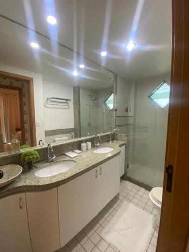 Ένα μπάνιο στο Marulhos Resort Beach - 2 quartos & 1 quarto