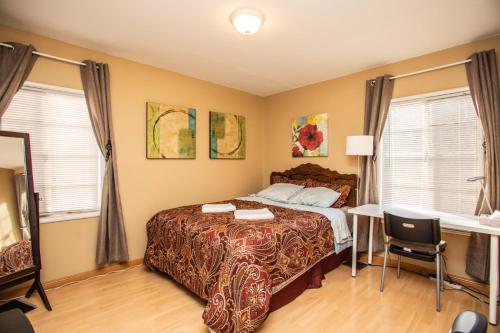 Near Apple Campus Bedroom/Shared Bath