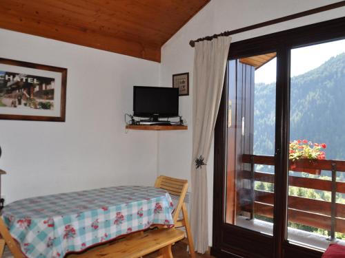 Appartement proche centre Châtel, balcon, parking, Multi Pass 2024 - FR-1-693-38