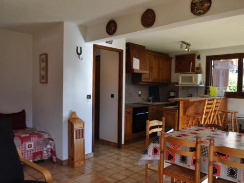 Spacieux appartement à Châtel avec terrasse ensoleillée