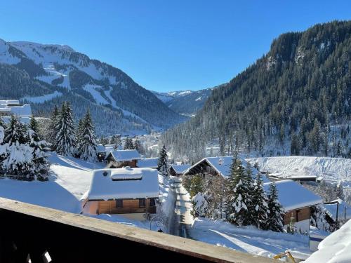Appartement spacieux avec mezzanine près du centre de Châtel
