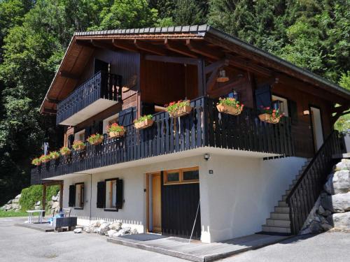 Chalet 12 pers avec 6 chambres à La Chapelle-d'Abondance - FR-1-692-2