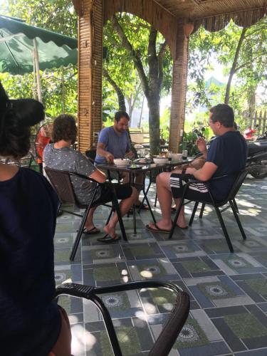 Gæster der bor på tam cốc relax homestay