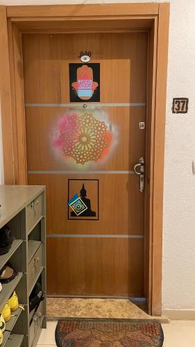 Appartement lumineux, vingt min aéroport, dix min du centre, Wifi, Climatisé, NETFLIX, non fumeur