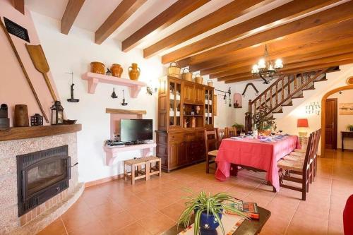Nice villa near Pollensa by Renthousing