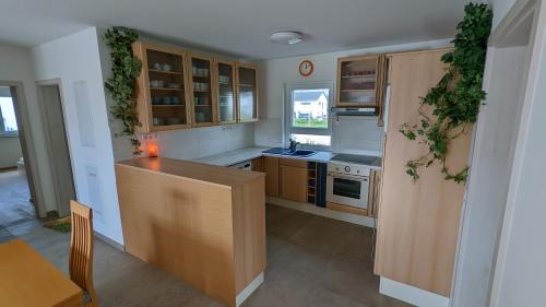 Η κουζίνα ή μικρή κουζίνα στο Gästehaus Freystadt