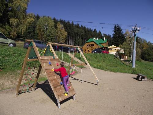 Afbeelding uit fotogalerij van Penzion Alenka in Špindlerův Mlýn