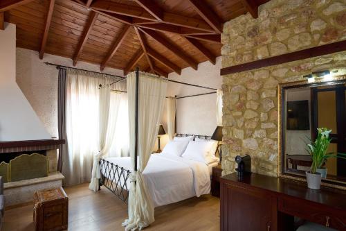 Un ou plusieurs lits dans un hébergement de l'établissement Olympus Mediterranean Boutique Hotel