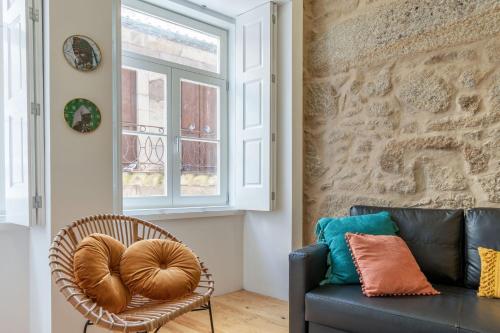 Riverside Cozy Studio by LovelyStay
