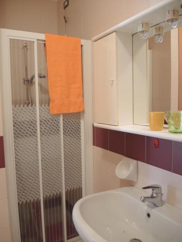 A bathroom at Residence delle Terme