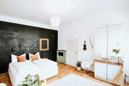 Cozy City Apartment