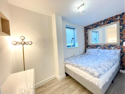 City centre, Top floor apartment, Two balconies photo 18