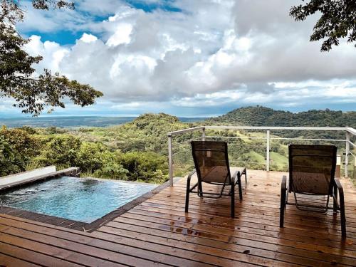 Ventanas a Osa, at the edge of paradise - Huge sunset ocean views from private jungle casita