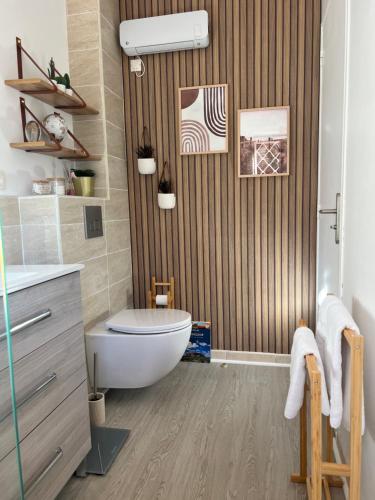 Ванная комната в Magnifique Appartement à Cassis,Parking,2 pas du Port