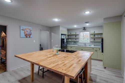 3 bedroom Throwback – Photos 5