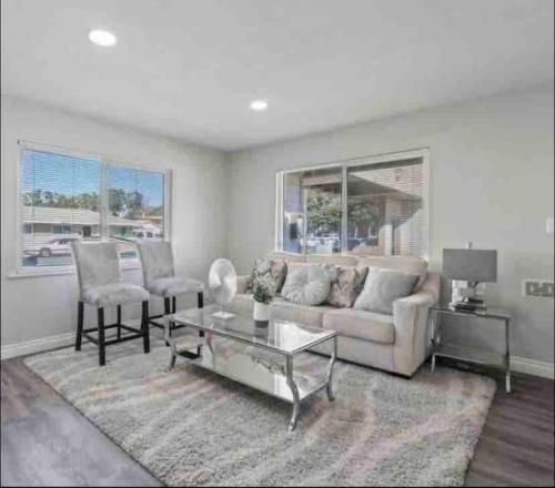 Entire Apartment 3 Min Drive to Port Hueneme Beach