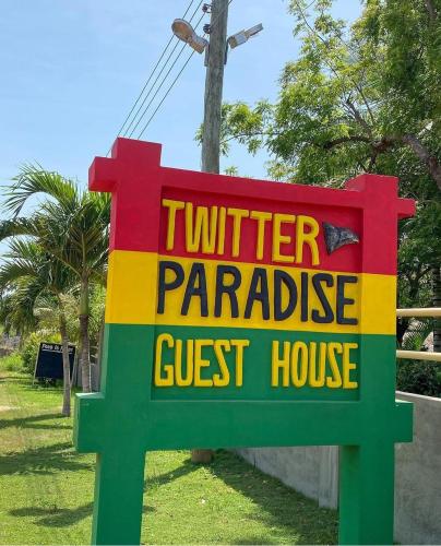 Twitter Paradise – Photos 5