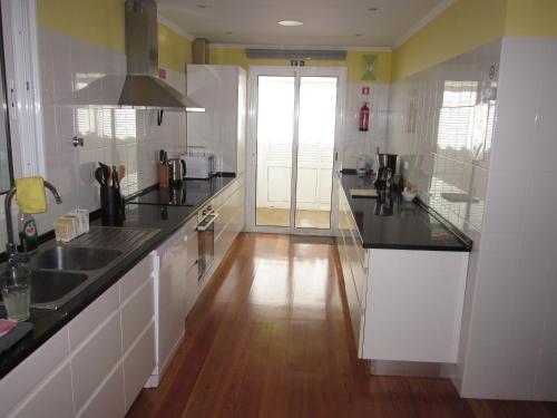 Dapur atau dapur kecil di Villa Hansen in Garajau - Cristo Rei