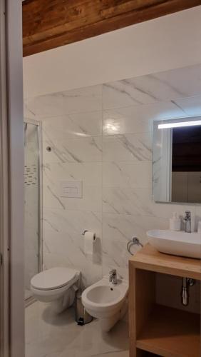 Koupelna v ubytování B&B Palazzo del Contestabile