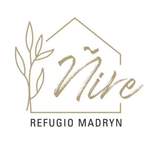 Naktsmītnes Ñire. Refugio Madryn. logotips vai norāde