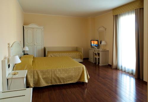 Afbeelding uit fotogalerij van International Hotel in Iseo