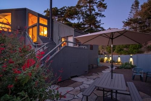 Sculpture Point home