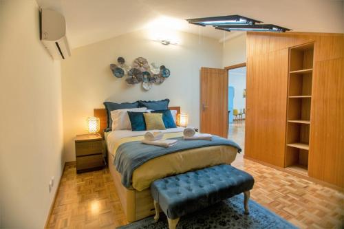 Republica Square Apartment by Porto City Hosts