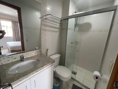 Koupelna v ubytování Flat 405 - Condomínio Veredas do Rio Quente - Diferenciado com ar na sala e no quarto